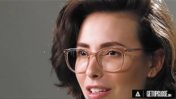 UP CLOSE - How Women Orgasm With Passionate Casey Calvert! SOLO FEMALE MASTURBATION! FULL SCENE